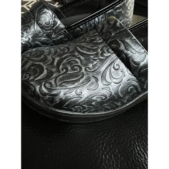 Easy Street Laurie Slip Resistant Comfortable Silver Artisan T1 Shoes Size 6.5M - Picture 10 of 12